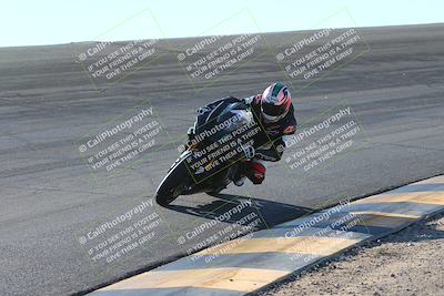 media/Dec-06-2024-CVMA Friday Practice (Fri) [[e1d1c5d4fc]]/4-Group 4 and Trackday/Session 5 (Bowl)/